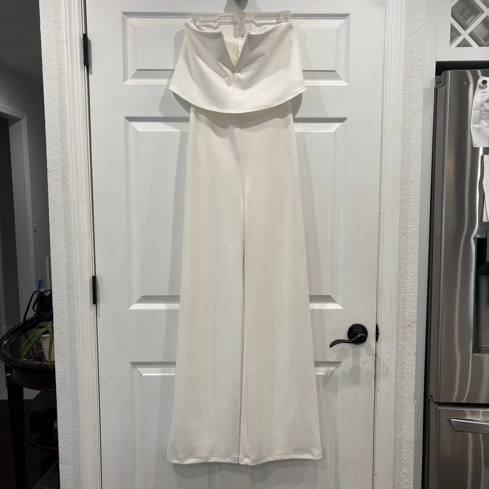 Lulus White Sleeveless Jumpsuit Size Smalll
